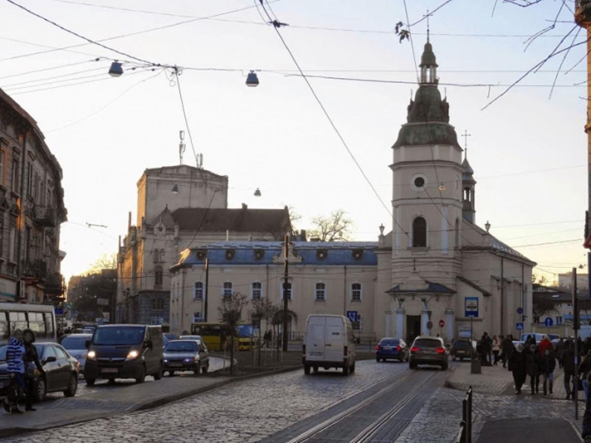 Квартира В Центрі На Вулиці Шевченка 12 Дуже Комфортна Недалеко Біля Вокзалу Lviv Buitenkant foto